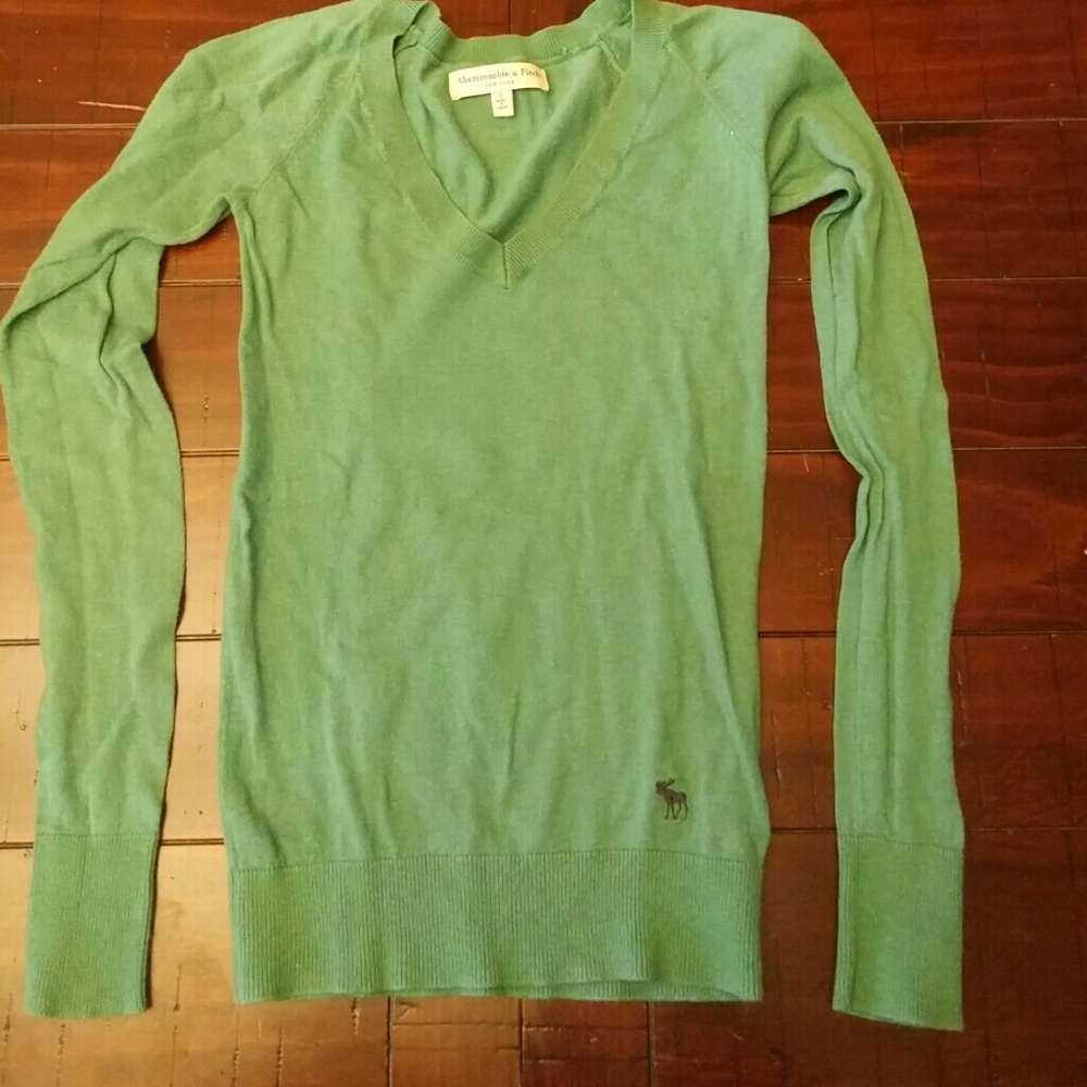 Green Abercrombie sweater